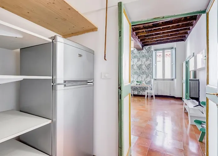 The Unique Pantheon Apartament