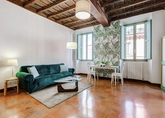 The Unique Pantheon Appartement *